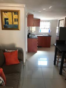 Η κουζίνα ή μικρή κουζίνα στο MELJAA GROUP Guesthouse