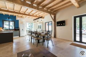 Et tv og/eller underholdning på Castel ginest