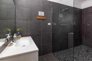 Koupelna v ubytování KiteSurf House + 21 fotografií