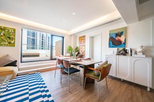 Posezení v ubytování Tonight Homestay West Nanjing Road Shanghai Jiafa Building