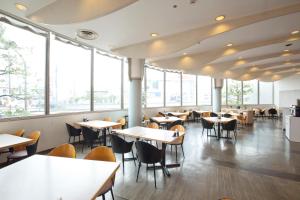 Veitingastaður eða matsölustaður á Oustat Kokusai Hotel Tajimi