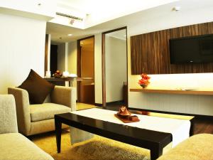 TV/Unterhaltungsangebot in der Unterkunft Ramada by Wyndham Bali Sunset Road Kuta