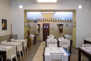 En restaurant eller et andet spisested på Bocca di Bacco