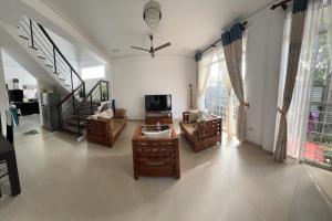 Μια τηλεόραση ή/και κέντρο ψυχαγωγίας στο A&J Rest House