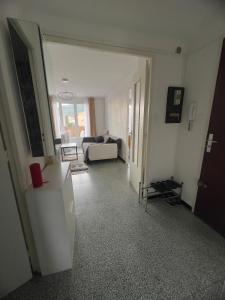 TV/trung tâm giải trí tại CozyT2 44m2 Quality bed, well-equipped kitchen