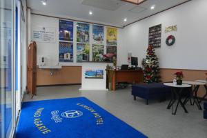 Vstupní hala nebo recepce v ubytování 還元ホテル 名護東江