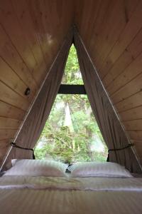 Postel nebo postele na pokoji v ubytování Характер парк