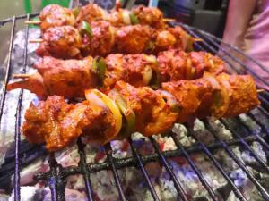 Mad på resortet eller i nærheden