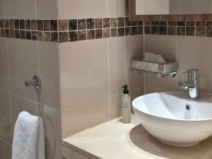 Phòng tắm tại V & A Waterfront Apartments Palgrave 102 +12 ảnh