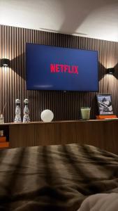 Μια τηλεόραση ή/και κέντρο ψυχαγωγίας στο Ski