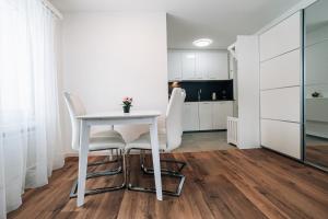 Kuchyň nebo kuchyňský kout v ubytování Casa Laret 6 + 2 fotografie