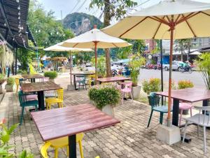 En generel udsigt til bjerge eller udsigt til bjerge taget fra vandrehjemmet