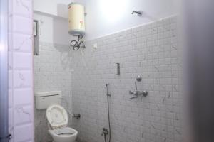 Ένα μπάνιο στο Hotel bihan +10 φωτογραφίες