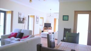 Khu vực ghế ngồi tại Quinta de Agriboa House