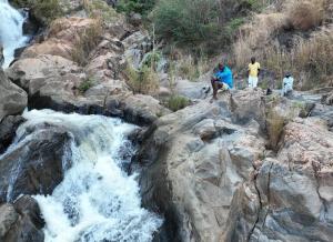 Naturlandskabet i nærheden af campingpladsen