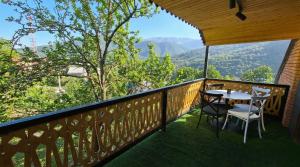 Nespecifikovaný výhled na hory nebo výhled na hory při pohledu z apartmánu