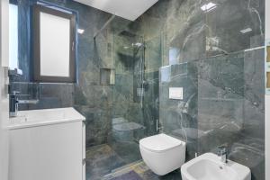 Koupelna v ubytování Art Boutique + 15 fotografií