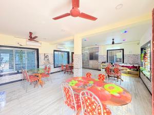 Et tv og/eller underholdning på The Manas Kanya Mandar Mani