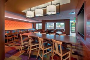 Οι επιχειρηματικές εγκαταστάσεις ή/και οι αίθουσες συνεδριάσεων στο Fairfield Inn & Suites by Marriott Syracuse Carrier Circle +29 φωτογραφίες