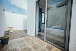 En eller flere senge i et værelse på Summer of hope villa + 40 billeder