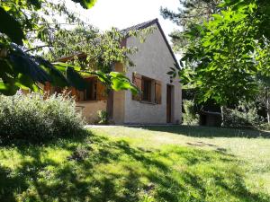 En have udenfor Charmant cocon, jardin, aux portes de Verneuil