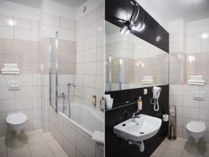 Kúpeľňa v ubytovaní Hotel Cztery Pory Roku