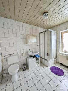 Koupelna v ubytování Zentrale Wohnung im Herzen Eisenachs für 1-2 Personen