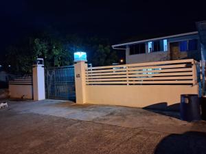 En balkon eller terrasse på Fortune Room Stay 1