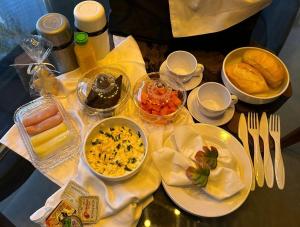 Mad på pensionatet eller i nærheden