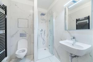 Et badeværelse på Apartments Resort Vrchlabí + 9 billeder