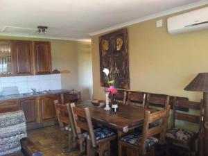 Køkken eller tekøkken på Ballito Vaca Home - KZN SA + 3 billeder