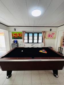 Billardbord på Villa Mayfair 4 bedrooms sea view with pool table