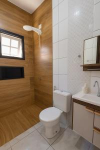 Et badeværelse på Casa Lopes temporada Ubatuba