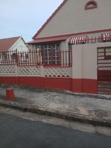 Bygningen som feriehuset ligger i