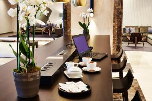 Posezení v ubytování Steigenberger Hotel Köln