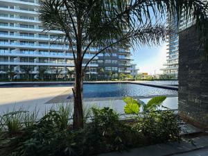 Hồ bơi trong/gần Grand Sapphire Luxury Residences 5 by MyGuest Cyprus