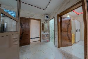 Koupelna v ubytování House Aisha