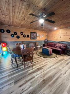 Et opholdsområde på The Blues House Yellow Rose Canyon