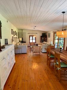 Posezení v ubytování Alma Sur Lodge