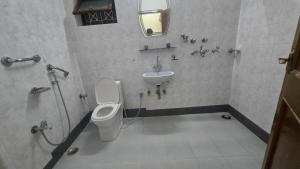 Koupelna v ubytování Shaam e Banaras Villas and retreat