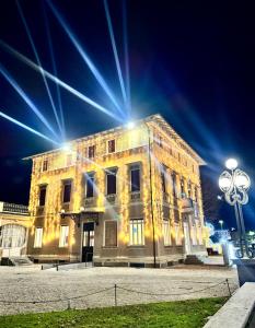 Το κτήριο όπου στεγάζεται  το διαμέρισμα