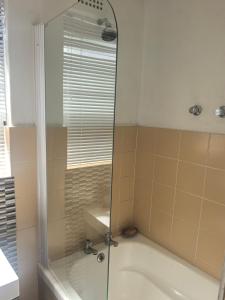 Et badeværelse på 22 on BREEZAND