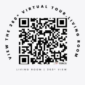 ein schwarz-weißer QR-Code mit einem Labyrinth in der Unterkunft Riverfront Cottage Sauna Canoe Included Kids Playroom Nature Escape in Wasaga Beach