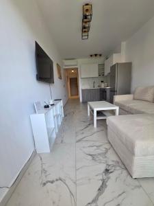 Ảnh trong thư viện ảnh của Sunny Aparts ở Polykhrono +5 ảnh