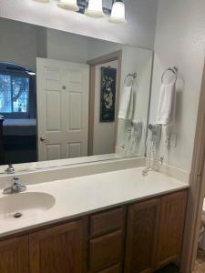 Et badeværelse på The Mahogany Shore