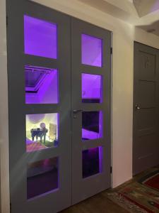 Billede fra billedgalleriet på The Snug - A Unique Room Within A Room i London