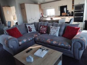 Et opholdsområde på Sea Breeze, Luxury Lodge, Parkdean Resort Southview, Skegness, Dog Friendly - East Coast Holidays