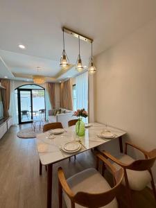 Posezení v ubytování La Perle Villa + 33 fotografií