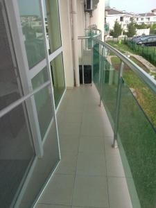 En balkon eller terrasse på Клара апартамент