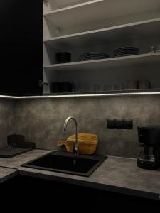 Køkken eller tekøkken på Yannos 1930 + 19 billeder